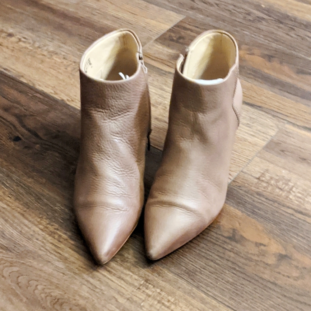 Ankle booties kitten heel